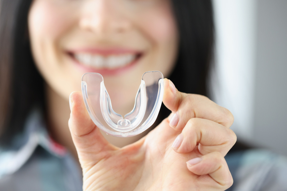 is it recommended to wear a mouthguard all day