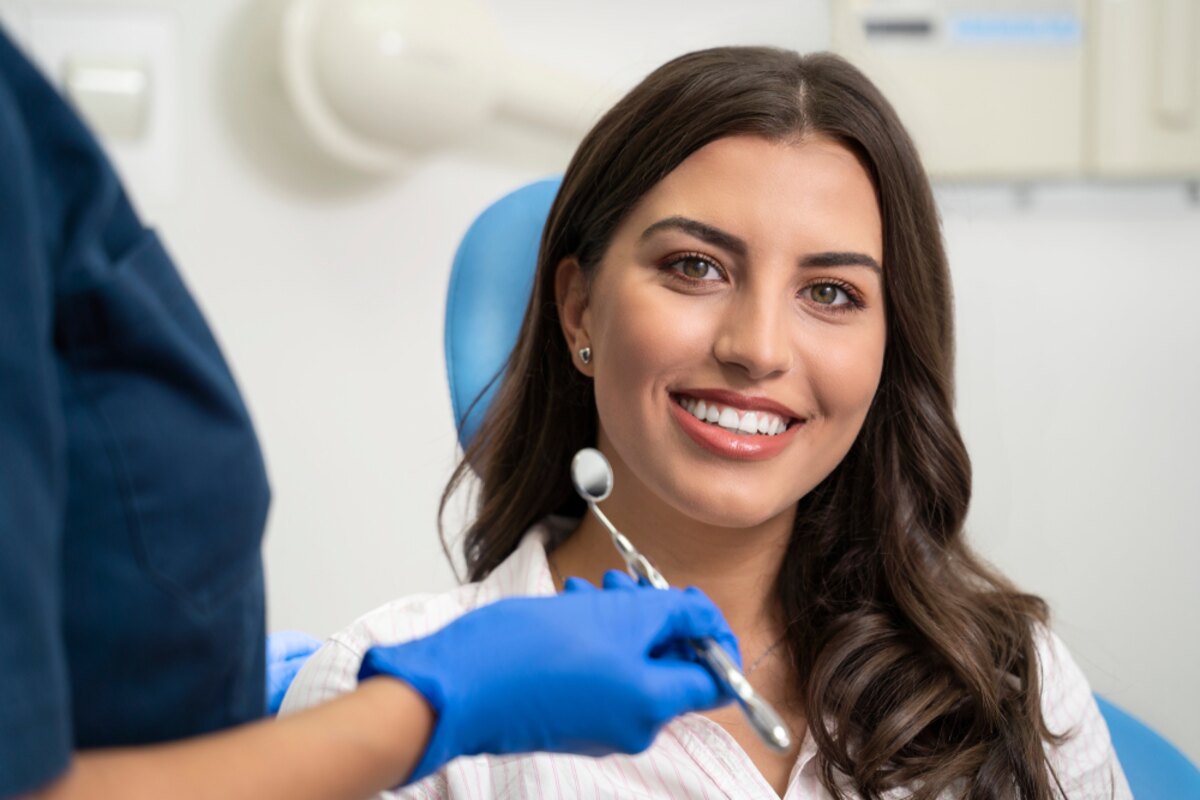 when can you eat after a dental cleaning